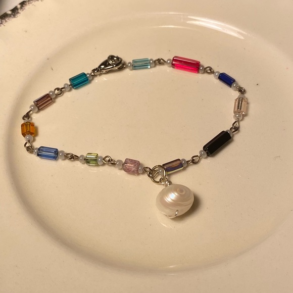๐ Vintage Watercolour glass crystals, silver plated wire, FWCP charm bracelet - Picture 4 of 4